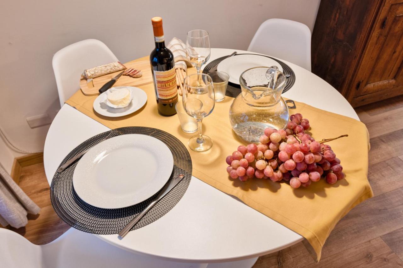 Corte Des Ambrois By Apartments To Art 토리노 외부 사진